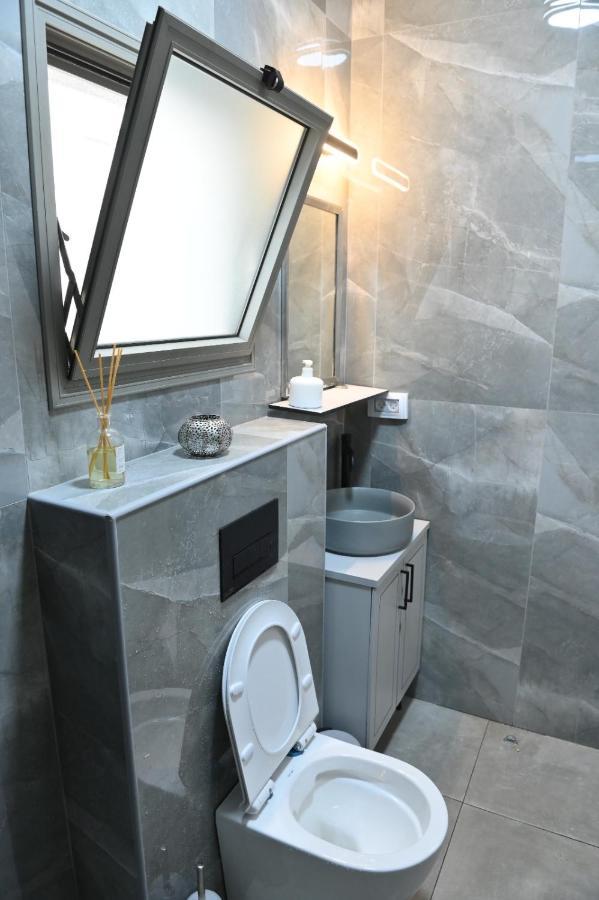 פסגת יובלים Apartment Qiryat Shemona Ngoại thất bức ảnh